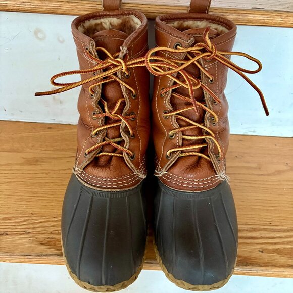 L.L. Bean Shoes - L.L Bean Duck Boots women's 8 inch shearling lined size 8 Brown Leather VGUC